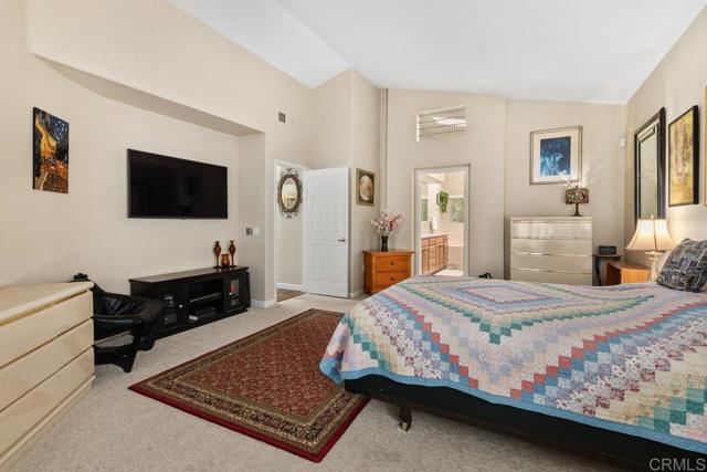 4964 Poseidon Way, Oceanside CA: https://media.crmls.org/mediaz/499d8035-7b3b-49f5-9b53-40d3d7161e19.jpg
