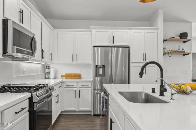 Detail Gallery Image 15 of 34 For 303 N F St #201,  Oxnard,  CA 93030 - 3 Beds | 2 Baths