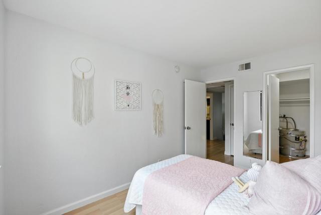461 Costa Mesa Terrace, Sunnyvale CA: https://media.crmls.org/mediaz/499ec9a6-26fb-440e-9071-631f378a5070.jpg