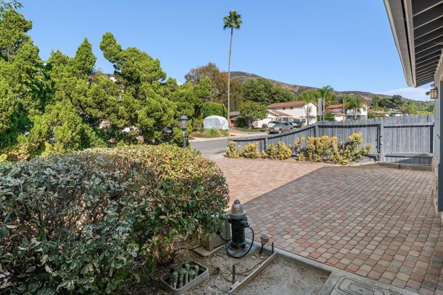6815 Monte Verde, San Diego CA: https://media.crmls.org/mediaz/499ee590-c4c9-4fa9-9e99-e0c736f38649.jpg