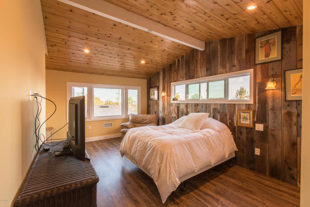 2101 Chestnut Avenue-27