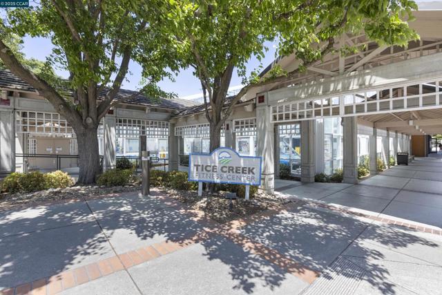 1285 Avenida Sevilla, Walnut Creek CA: https://media.crmls.org/mediaz/49a00128-0c48-4711-97f1-9fb0503c8b7f.jpg