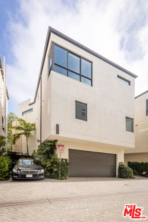 Details for 12652 Seacoast Place, Los Angeles, CA 90094
