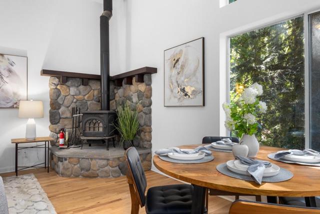 22021 Old Santa Cruz Highway, Los Gatos CA: https://media.crmls.org/mediaz/49a0ca02-c94b-47ee-bd16-68ccf8b7df23.jpg