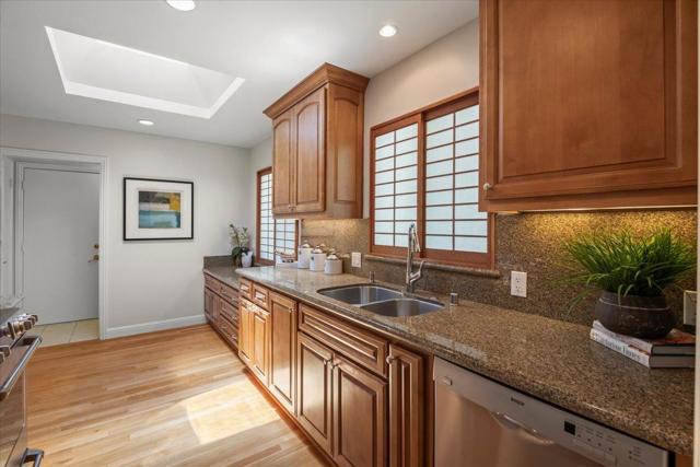 2032 W Hedding Street, San Jose CA: https://media.crmls.org/mediaz/49a1a04a-aa94-4e57-933a-35a2072dd45e.jpg
