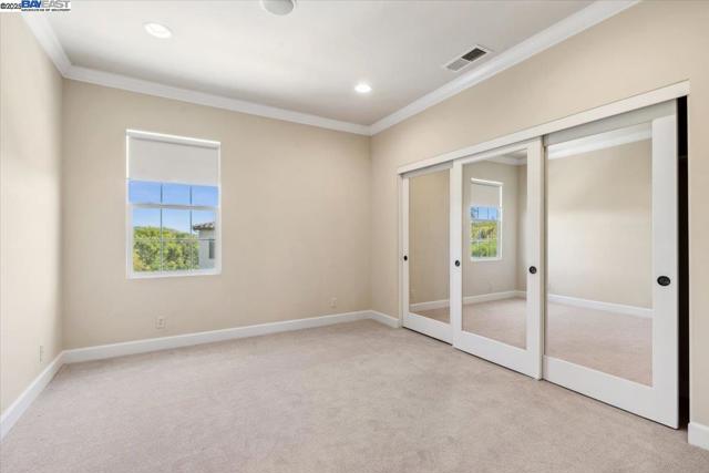 Image 34 of 47 For 2252 Britannia Dr