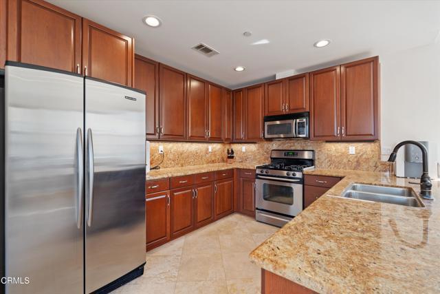 Detail Gallery Image 5 of 29 For 4442 Green Ave, Los Alamitos,  CA 90720 - 3 Beds | 2/1 Baths