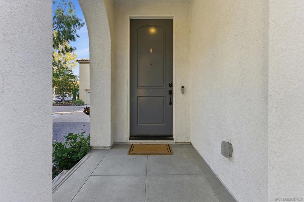 MLS #250045028SD image #36