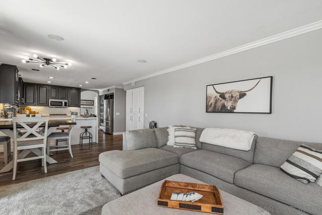 1712 Horizon Heights Cir, El Cajon CA: https://media.crmls.org/mediaz/49a54378-a999-4b37-924a-c2fd9a3cccce.jpg