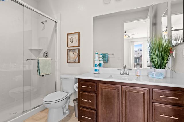 4440 Pine Mountain Way, Dublin CA: https://media.crmls.org/mediaz/49a58490-8ef3-401a-afba-59e6c4821e48.jpg