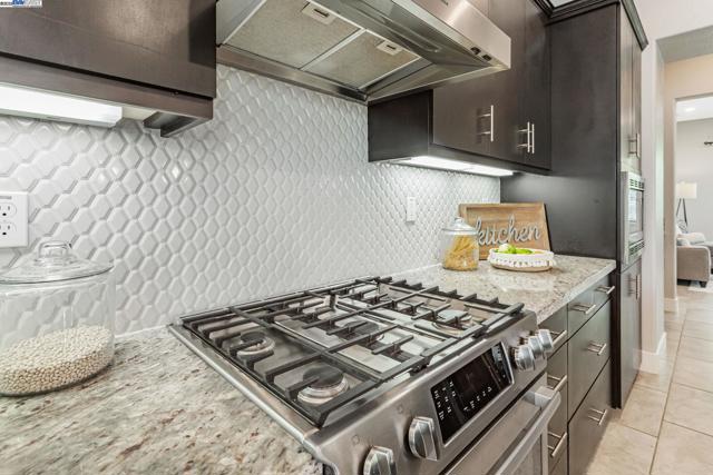 1380 Brookline Loop, Pleasanton CA: https://media.crmls.org/mediaz/49a69acd-d064-485d-844e-0eac065c237b.jpg
