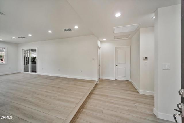 838 Highland Avenue, Glendale CA: https://media.crmls.org/mediaz/49a6d63f-4c63-4908-8d1d-6c99d0b0dcfc.jpg