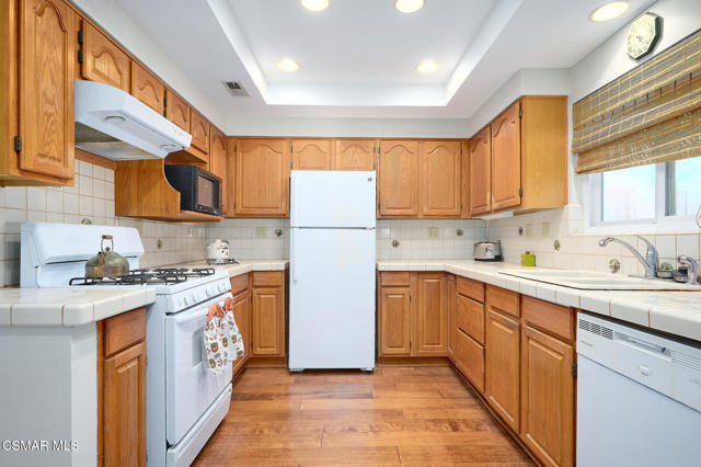 Image 15 of 46 For 1888 Rutgers Drive