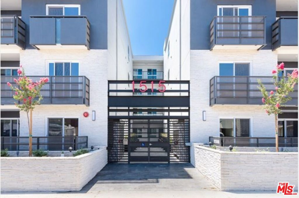 1515 Colby #112