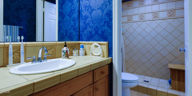 Detail Gallery Image 11 of 35 For 650 Charleston Pl, Ventura,  CA 93004 - 4 Beds | 3 Baths