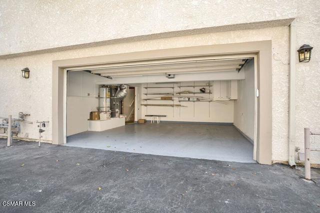 26008 Alizia Canyon Drive, Calabasas CA: https://media.crmls.org/mediaz/49a9f640-2c4f-4510-87a1-99b3161972a1.jpg