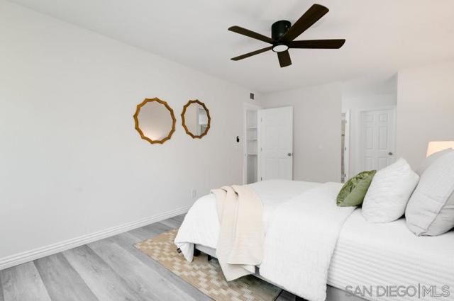 10400 Caminito Cuervo, San Diego CA: https://media.crmls.org/mediaz/49aac911-1008-406c-ae0e-fb74fed24005.jpg