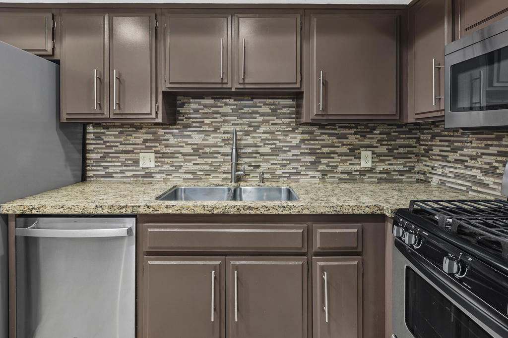 MLS #219139243DA image #9