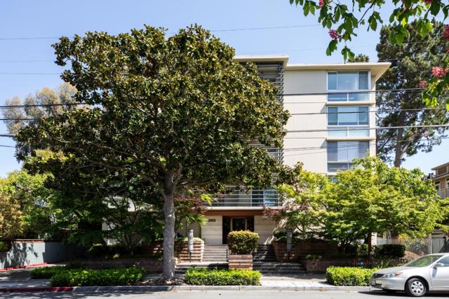 360 Everett Avenue, Palo Alto CA: https://media.crmls.org/mediaz/49ad5501-7e26-4bb0-95c9-e5ab0d3ab451.jpg