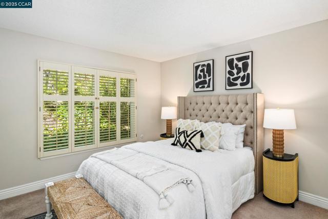 2817 Golden Rain Rd, Walnut Creek CA: https://media.crmls.org/mediaz/49ae34f6-c844-4d00-b9f2-b193f3015463.jpg