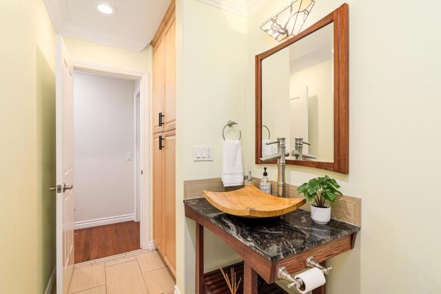 Image 39 of 45 For 1822 Burroughs St