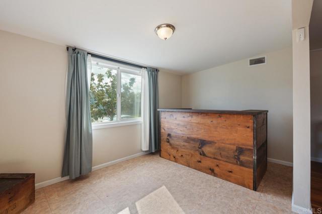 Detail Gallery Image 8 of 47 For 186 Minnesota Ave, El Cajon,  CA 92020 - 2 Beds | 1 Baths