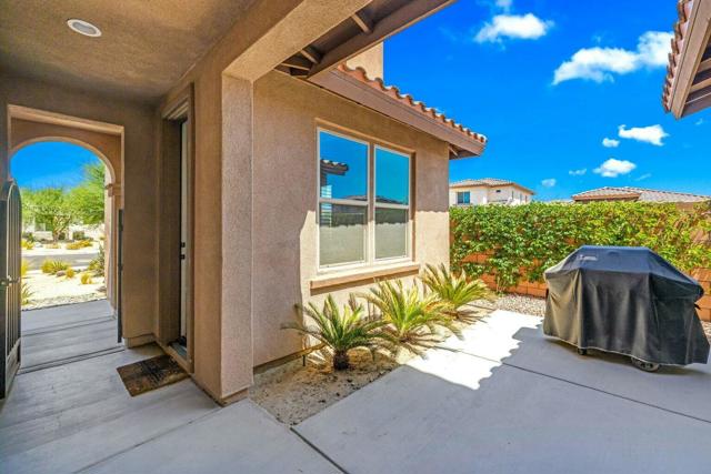 35551 Luna Court, Palm Desert CA: https://media.crmls.org/mediaz/49b0db40-b4ff-46a6-bcdb-7cc5872edebe.jpg
