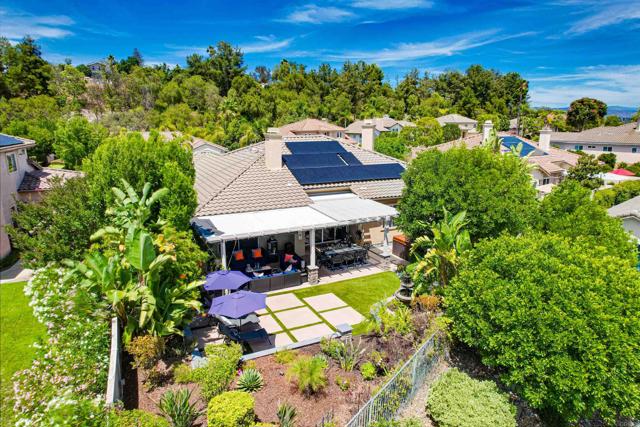 375 Camino Bailen, Escondido CA: https://media.crmls.org/mediaz/49b19cfc-9f57-43b6-9714-e180c8dcb38d.jpg