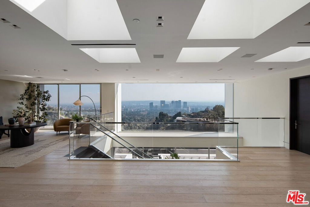 MLS #25488287 img 11