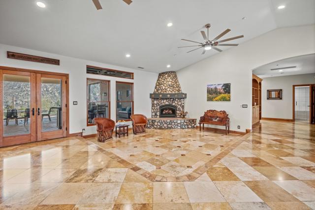 15636 Sage Hill Drive, Ramona CA: https://media.crmls.org/mediaz/49b3185d-3cc1-4a94-9de7-cf6b7f53d164.jpg