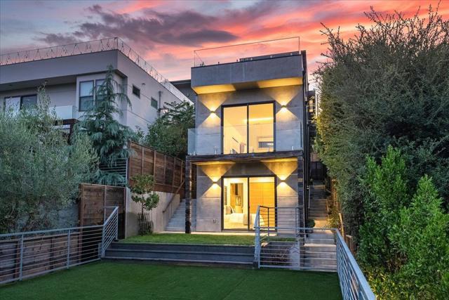 1627 Shirley Avenue, Los Altos CA: https://media.crmls.org/mediaz/49b4363d-f61a-46b2-bd4e-cbd8f24cd579.jpg