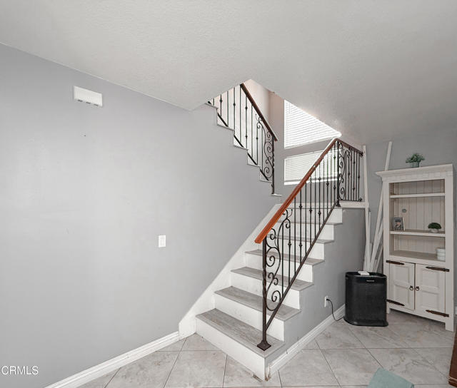 Detail Gallery Image 7 of 23 For 411 E Bard Rd, Oxnard,  CA 93033 - 3 Beds | 2/1 Baths