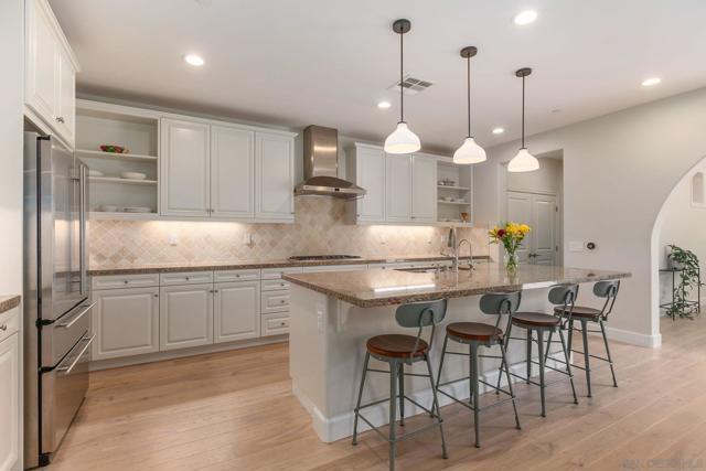 13571 Lopelia Meadows Pl, San Diego CA: https://media.crmls.org/mediaz/49b56139-c9c0-46b5-8040-3e986ad3ec74.jpg