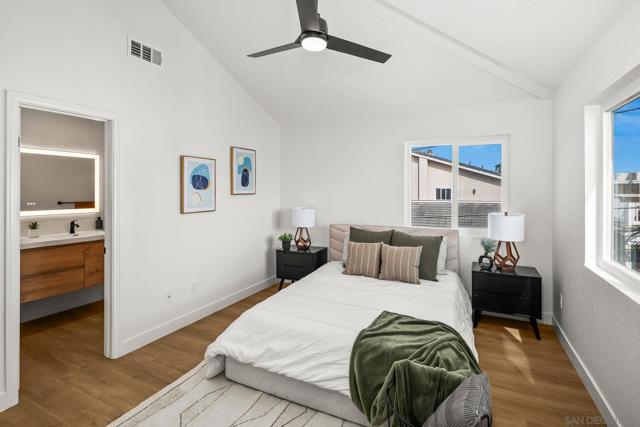 Image 16 of 50 For 152 Evergreen Ave.  4