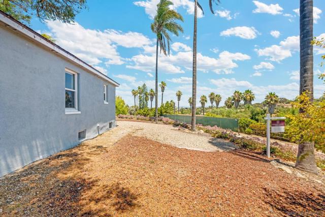 2530 Pruett Dr, Vista CA: https://media.crmls.org/mediaz/49b5b171-5698-4359-b321-97797c3a21d7.jpg