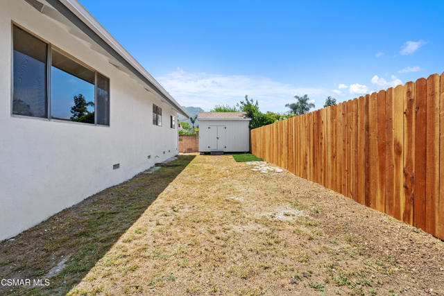 951 Tapies Court, Newbury Park CA: https://media.crmls.org/mediaz/49b6edcc-1456-479e-a0af-8ae893929155.jpg