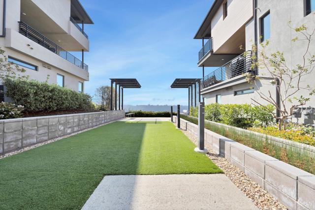 Image 47 of 61 For 2816 Via Alta Place