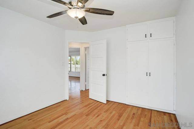 5064 Marlborough Dr, San Diego CA: https://media.crmls.org/mediaz/49b83489-c57c-400e-97f7-4a119c0a94b7.jpg