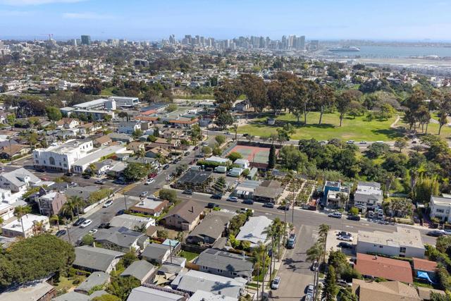 4067 PALMETTO WAY, San Diego CA: https://media.crmls.org/mediaz/49b92242-312d-4338-a39b-de49ec148ec3.jpg