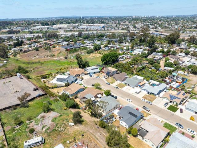 7001 Lemonwood Ln, Lemon Grove CA: https://media.crmls.org/mediaz/49b986c4-8910-4644-ae07-62c48006f0c6.jpg
