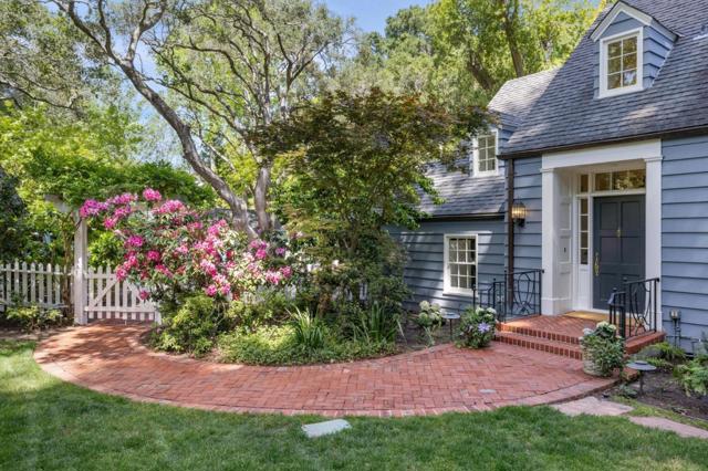807 Crystal Springs Road, Hillsborough CA: https://media.crmls.org/mediaz/49b9f1d1-22a1-4cd8-97b7-d7fce1d7ea2d.jpg