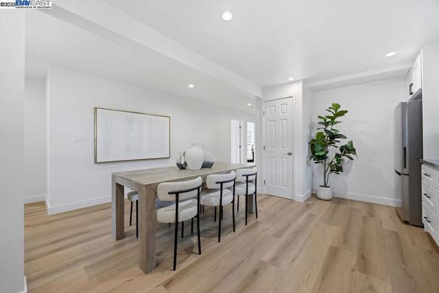 1520 4th st, Richmond CA: https://media.crmls.org/mediaz/49b9fa21-f1b3-440c-86e6-eec3c5448467.jpg