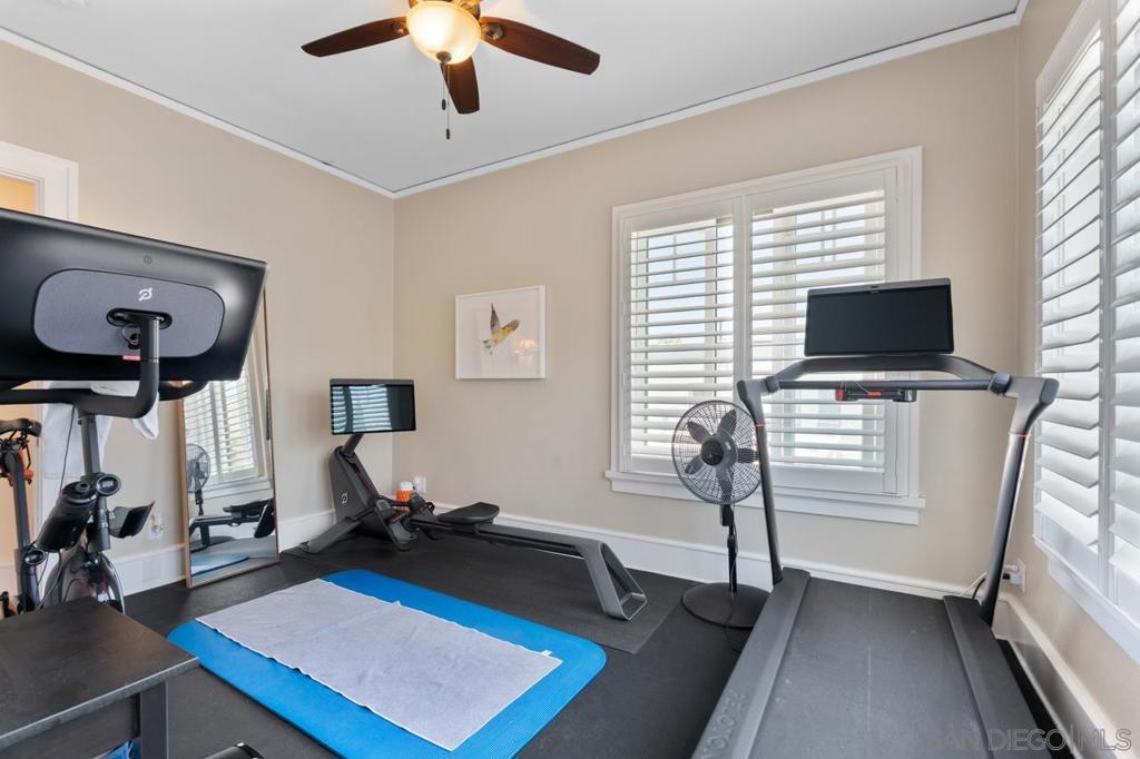 MLS #250040372SD image #37