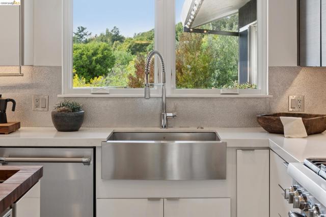 Image 17 of 60 For 7919 Phaeton Dr