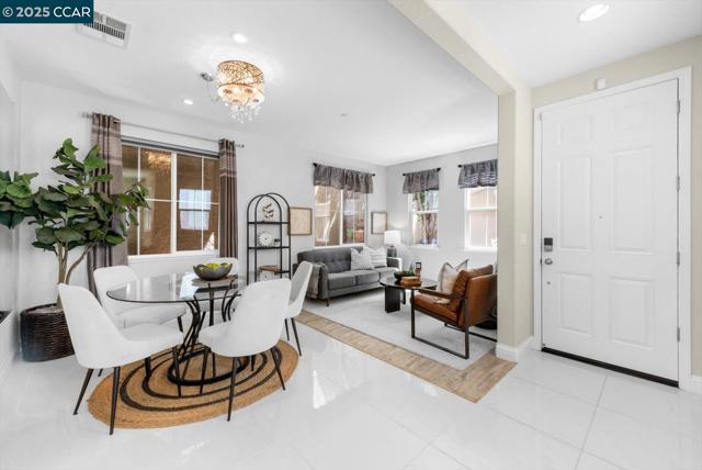 240 Alta St, Brentwood CA: https://media.crmls.org/mediaz/49bae2b6-e788-4d74-a537-63646d0f0dba.jpg