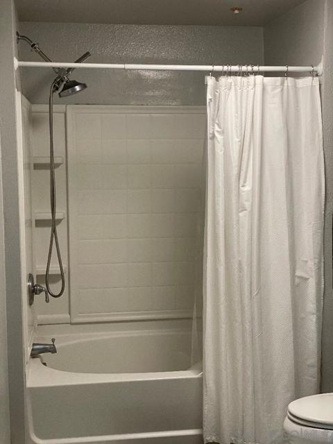 1465 C St, San Diego CA: https://media.crmls.org/mediaz/49bb18c3-d39c-42f6-b88a-bdffc215e819.jpg