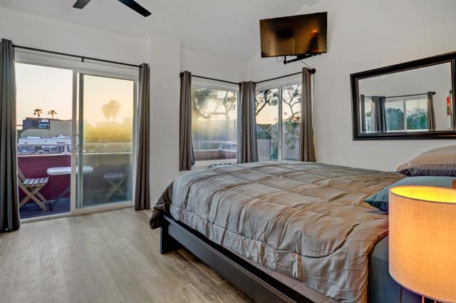 Detail Gallery Image 22 of 25 For 3715 Mission Bld, San Diego,  CA 92109 - 3 Beds | 2 Baths