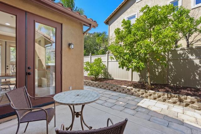3385 Wild Oak Lane, Escondido CA: https://media.crmls.org/mediaz/49bcaf6a-407e-4eaf-9d38-3a21a1dd59c2.jpg
