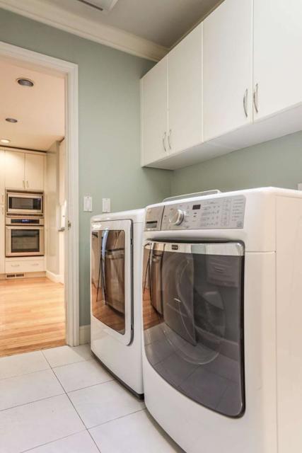 327 Bay Road, Menlo Park CA: https://media.crmls.org/mediaz/49bd11fa-90c6-458d-b96c-7dab33966541.jpg