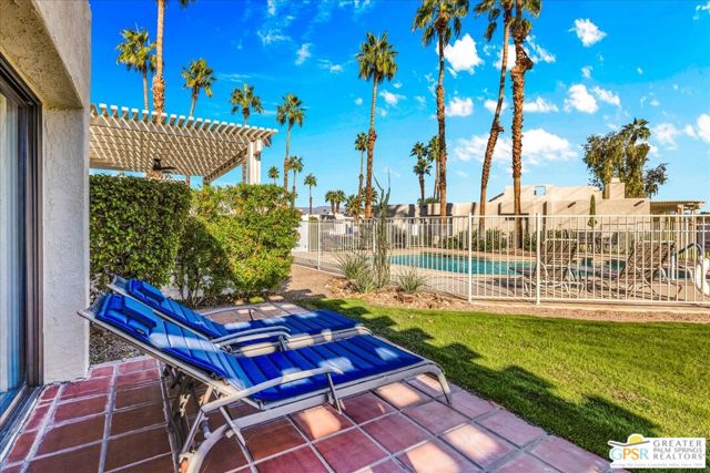 1678 Paseo De La Palma, Palm Springs CA: https://media.crmls.org/mediaz/49bd71ce-c6af-4fd6-8252-3892de5db2c2.jpg